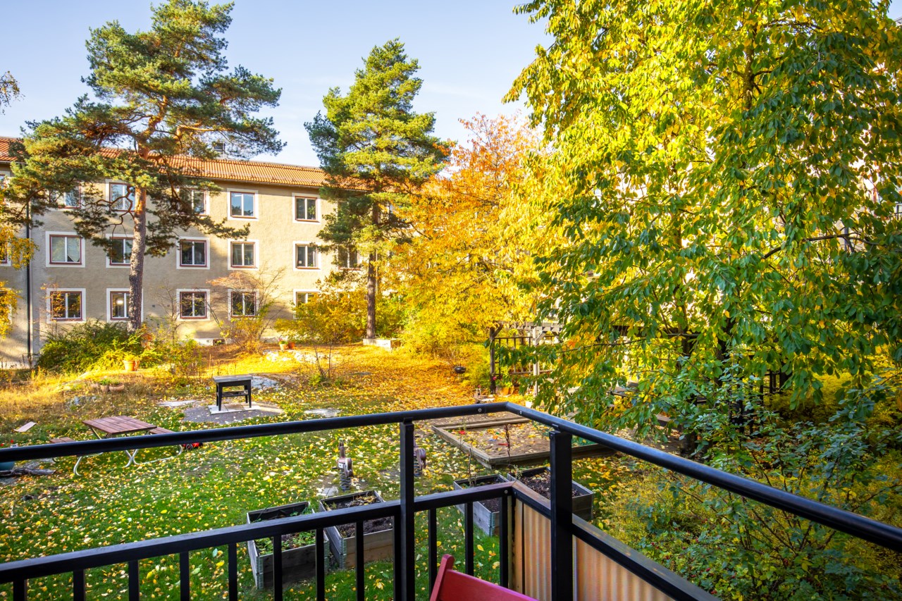 Lotterivägen 21