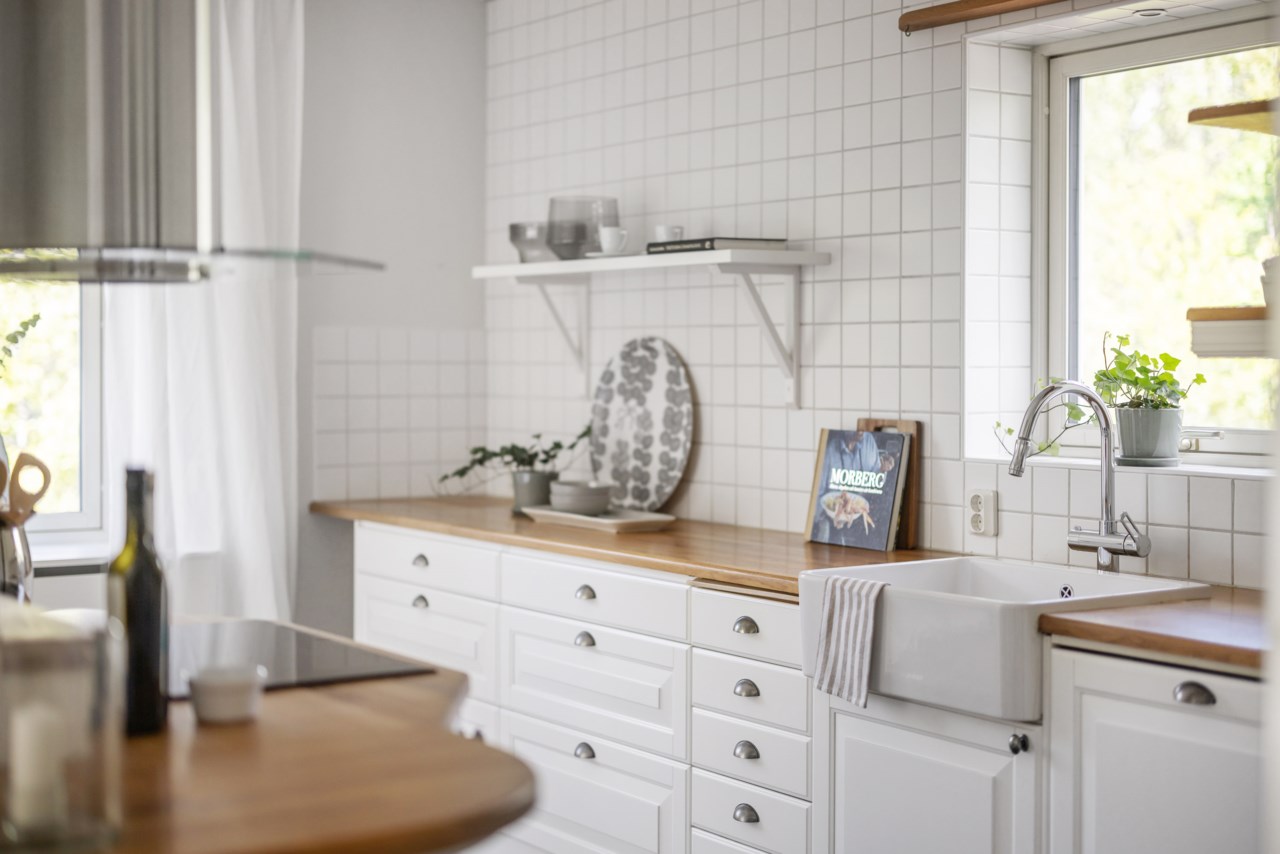 Eriksrovägen 6