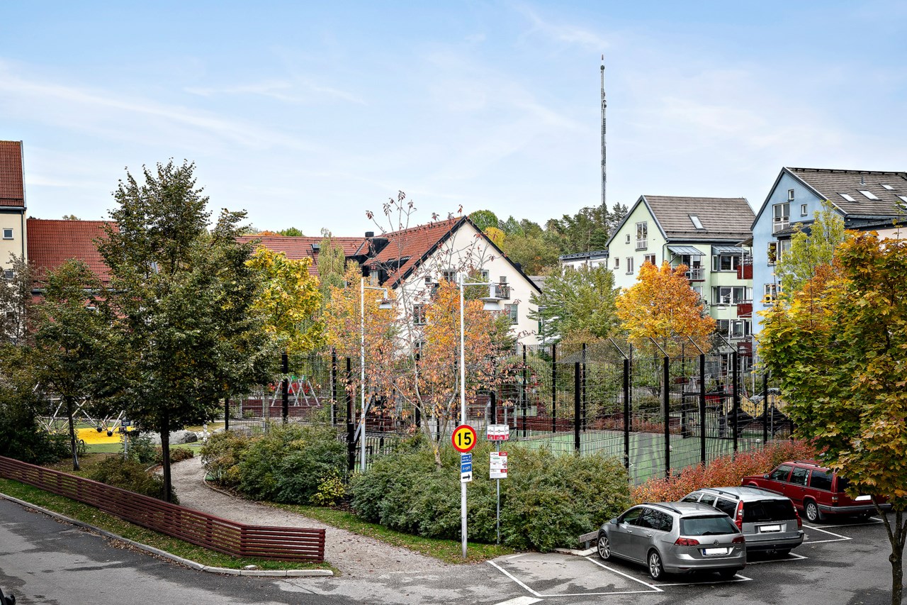 Järla Gårdsväg 13, 1 tr