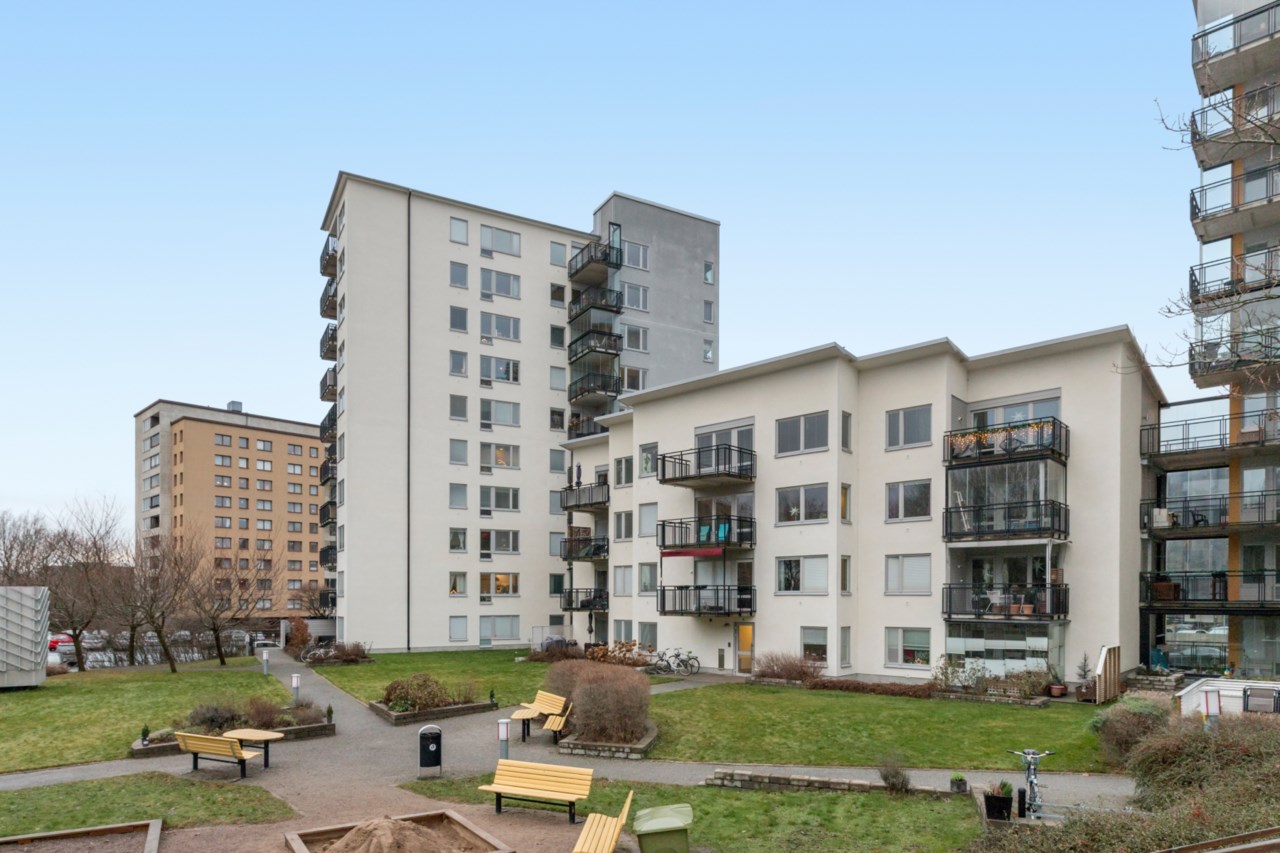 Armégatan 27