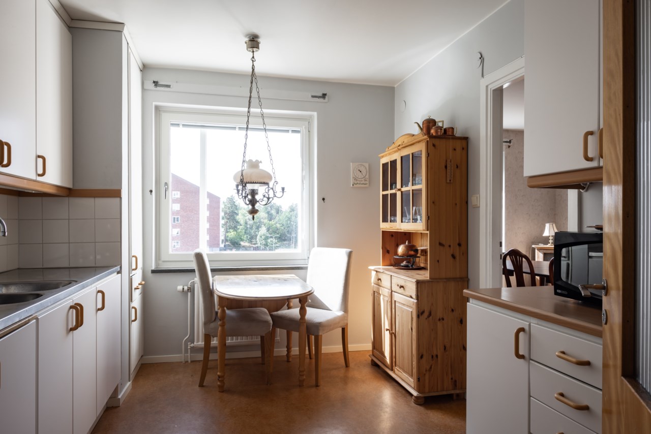 Källängsvägen 8