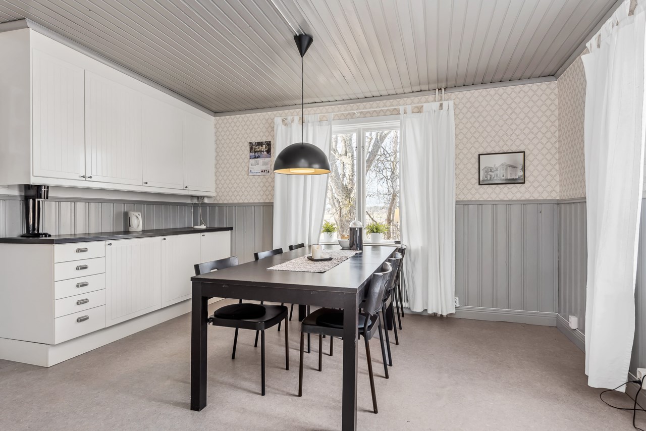 Odensala landsväg 156