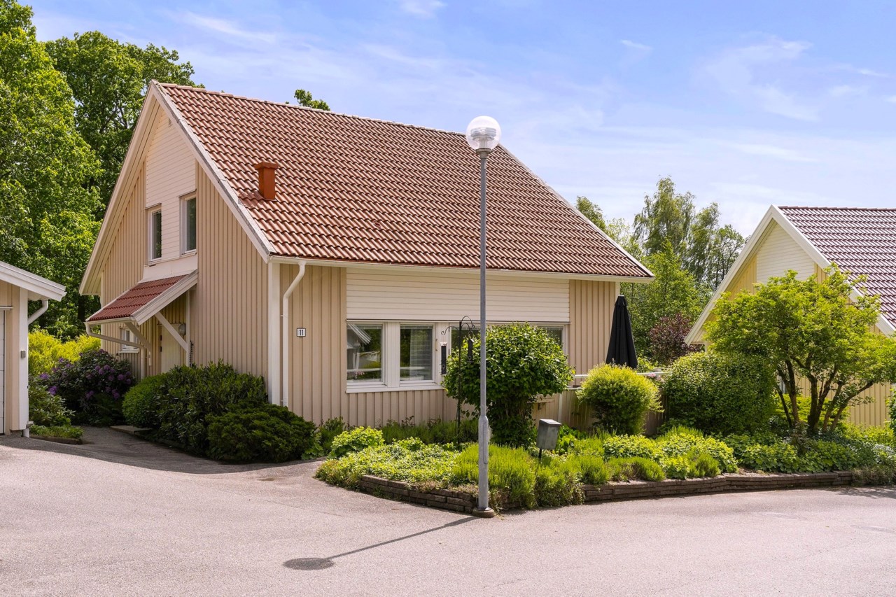 Paradisvägen 11