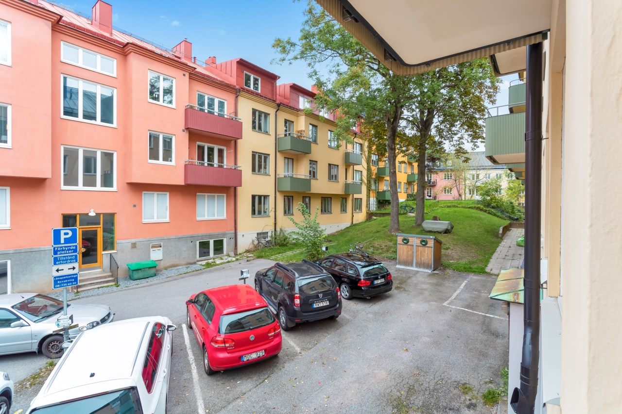 Gustafsvägen 8