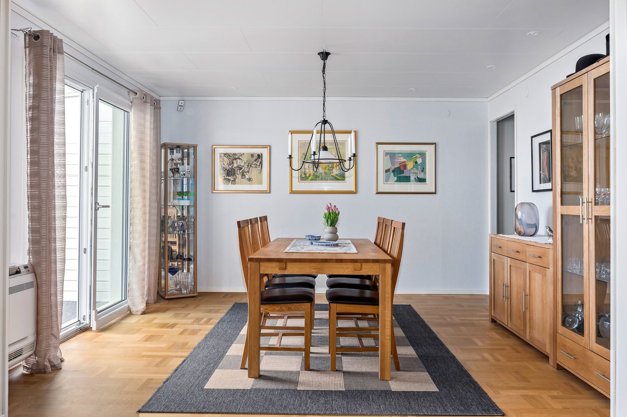Flaggskeppsvägen 10
