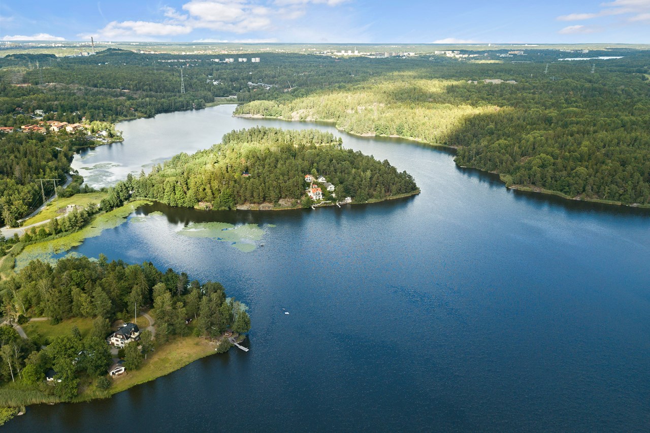 Domarvägen 6