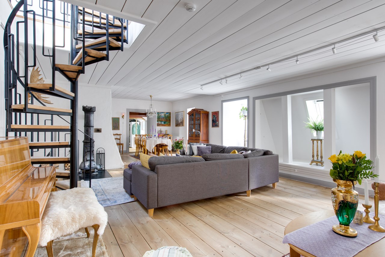 Övre Slottsgatan 9B