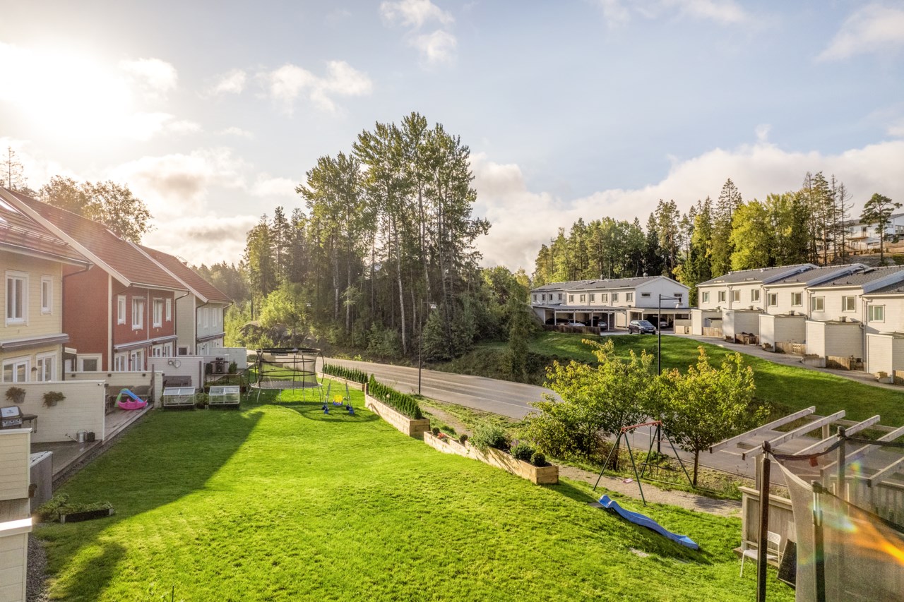 Föreningen delar på gräsmattan