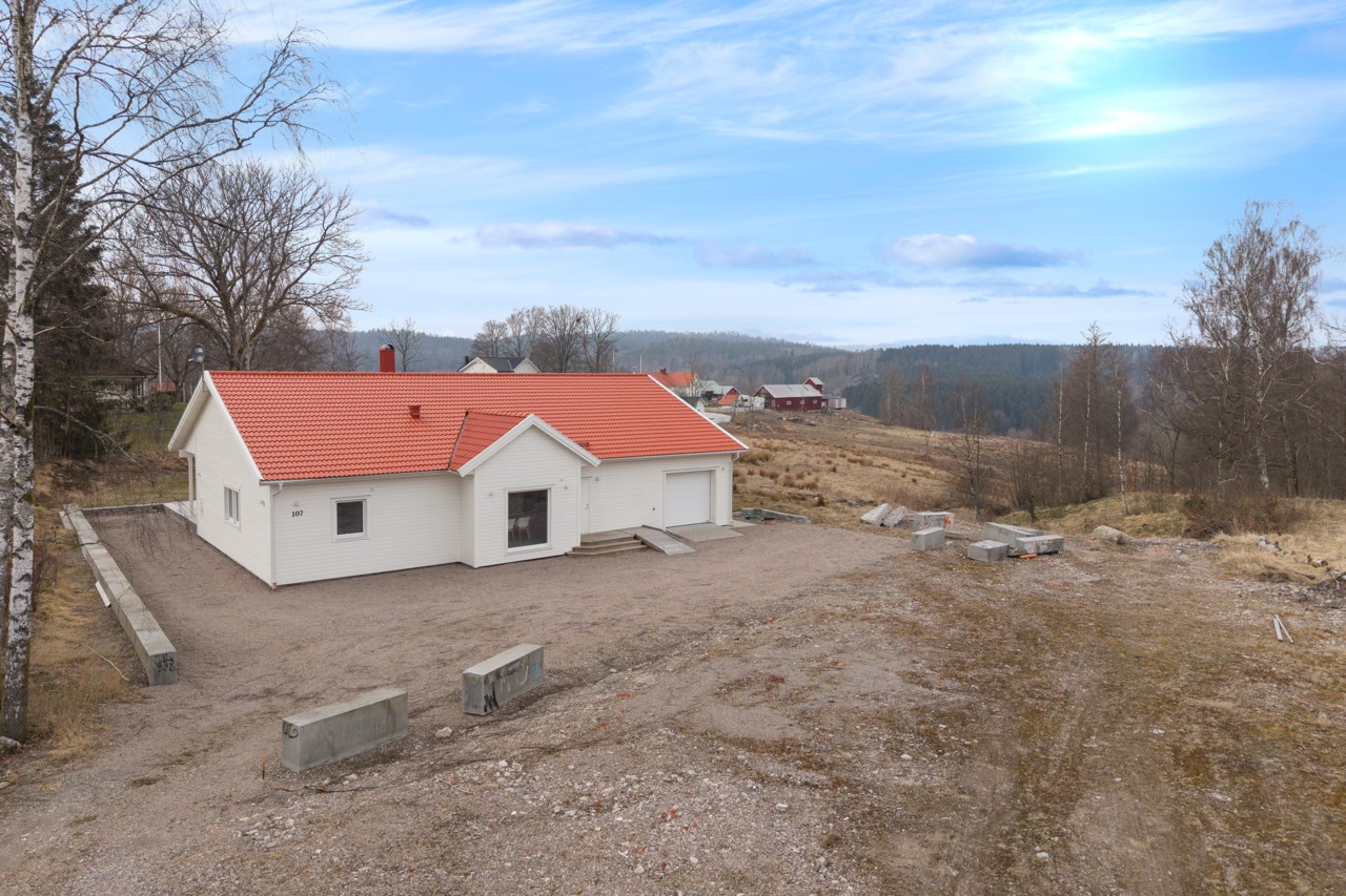 Törresröd 107
