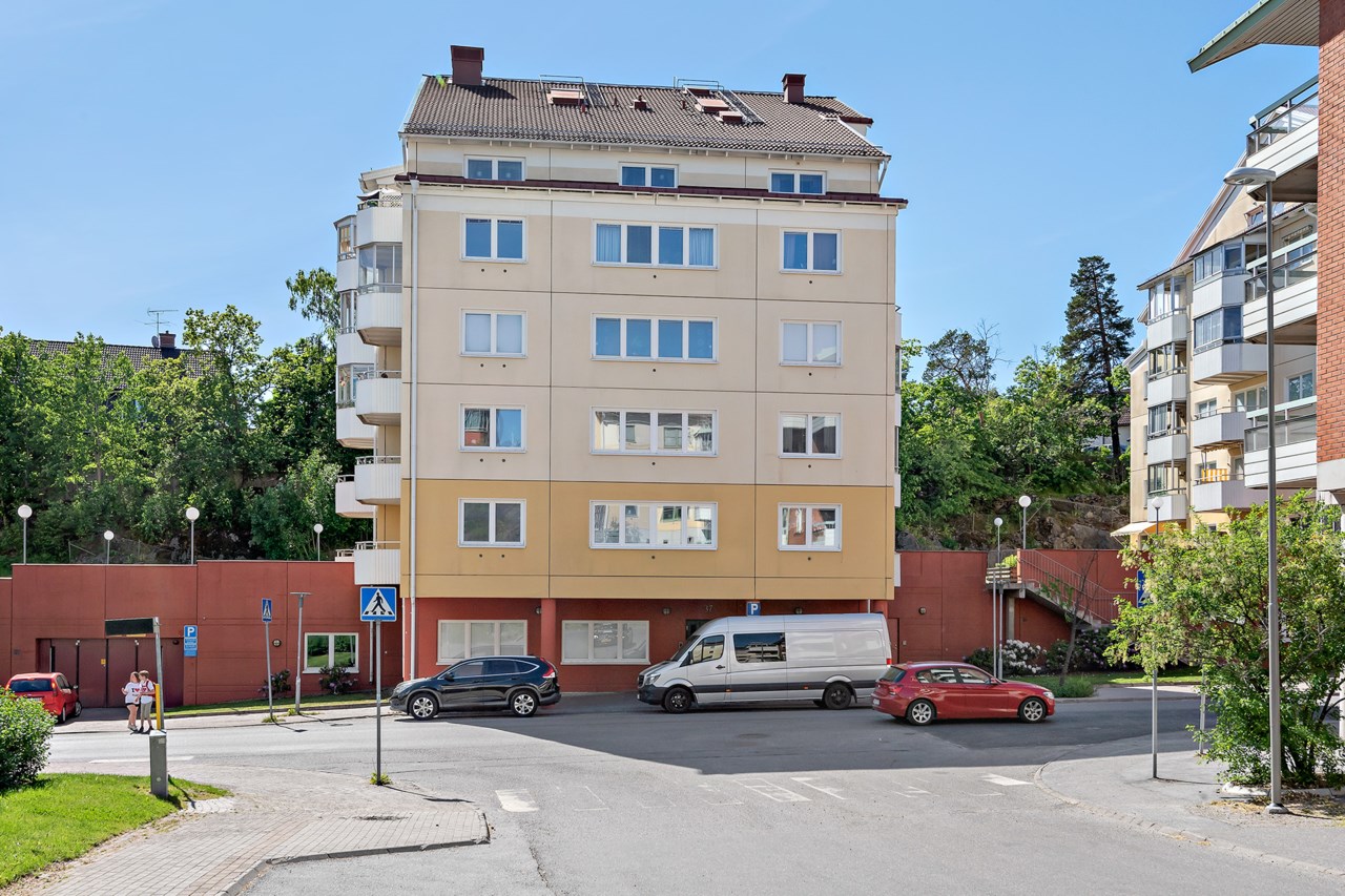 Stationsvägen 37