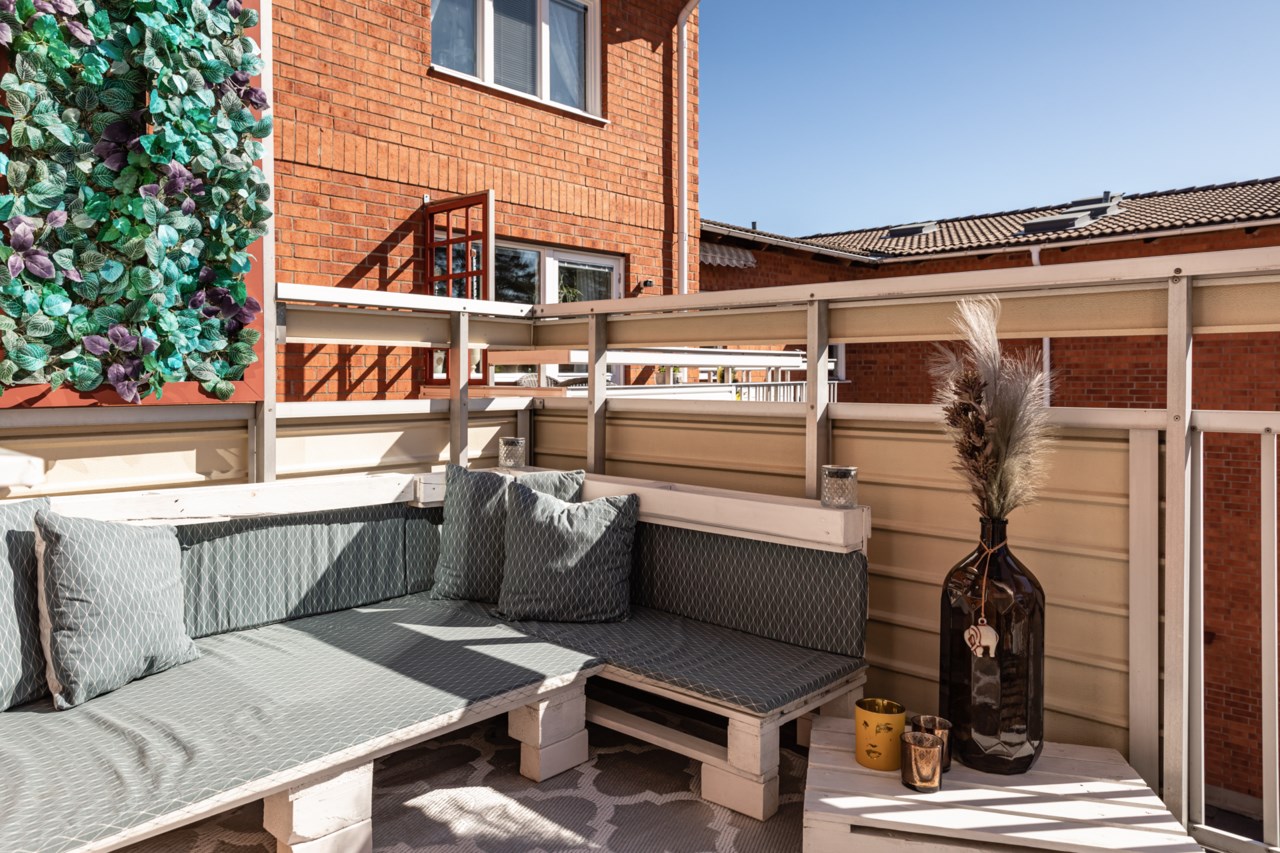 Tallåsvägen 8