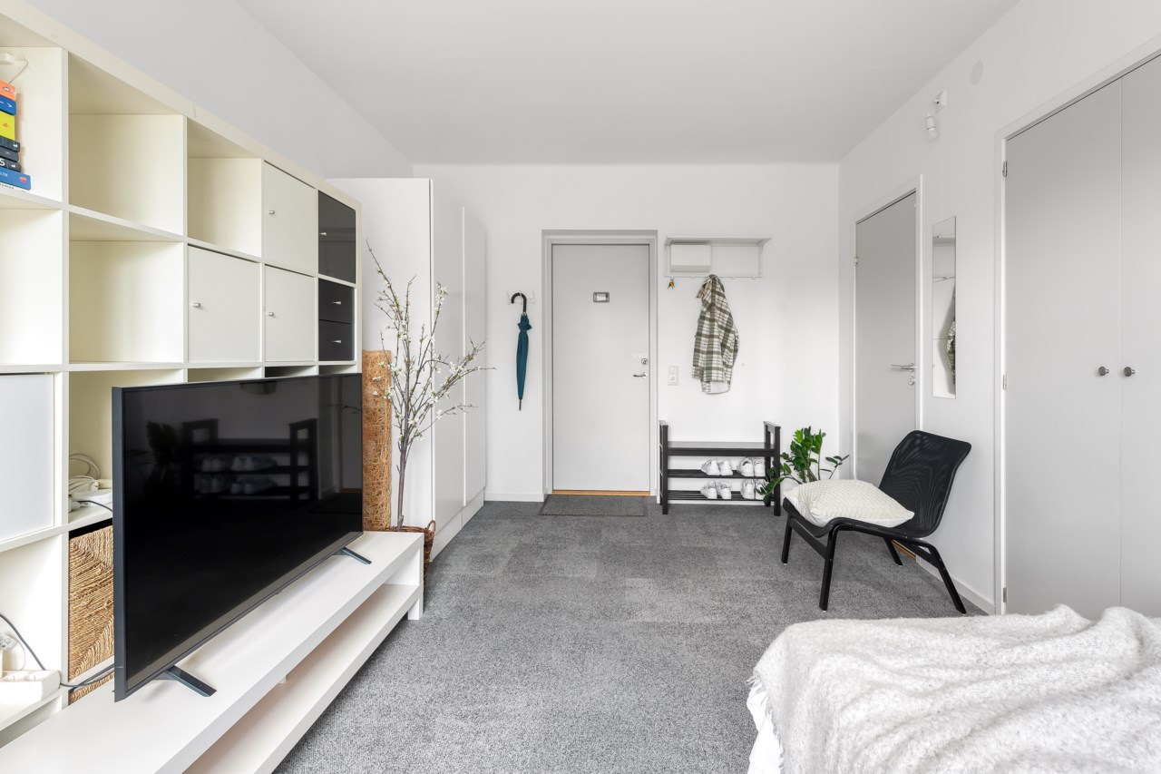 Follingbogatan 18