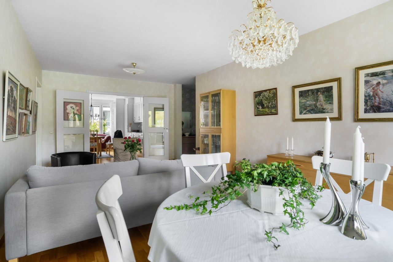 Gustav III:s Boulevard 63