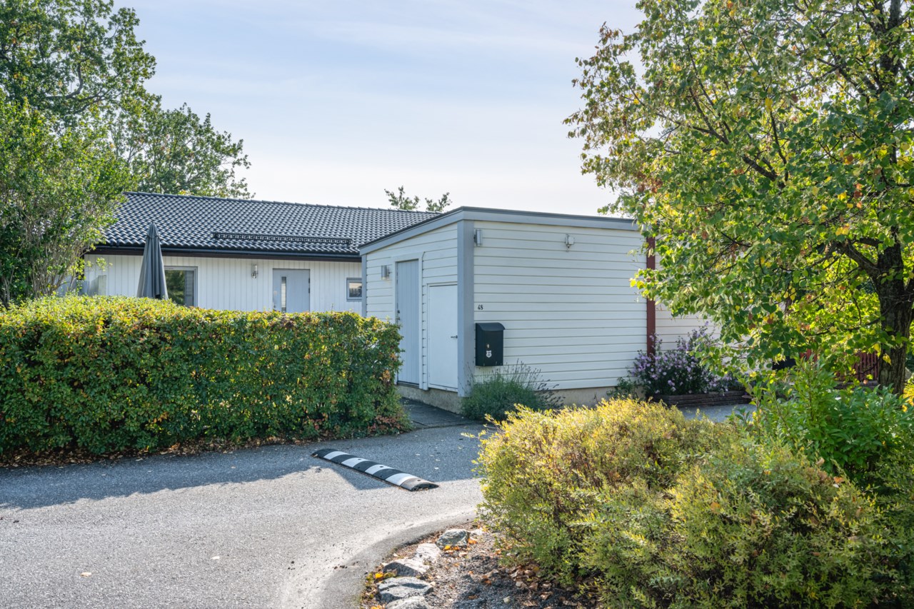 Sviskonvägen 48