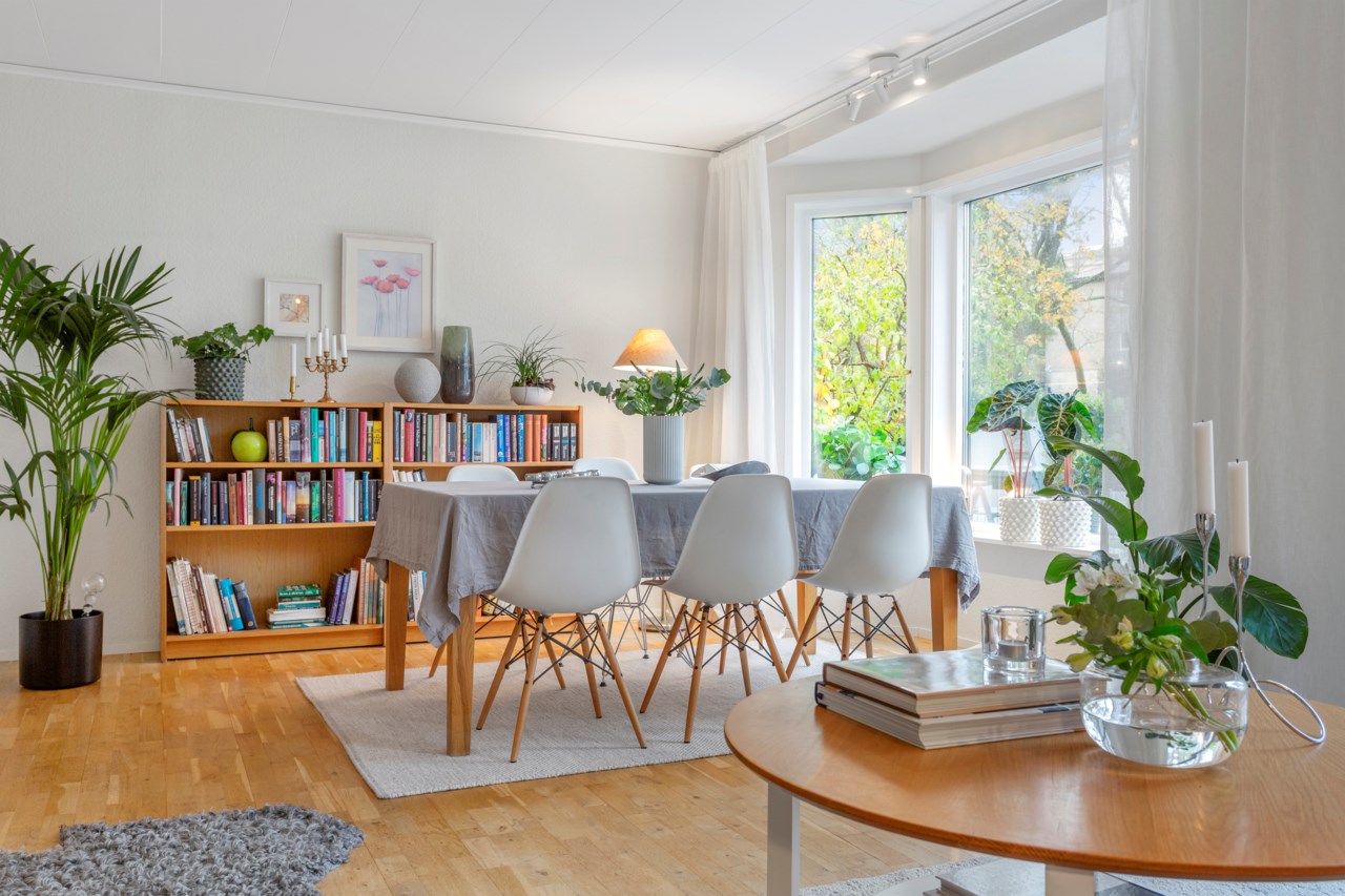 Platåvägen 8