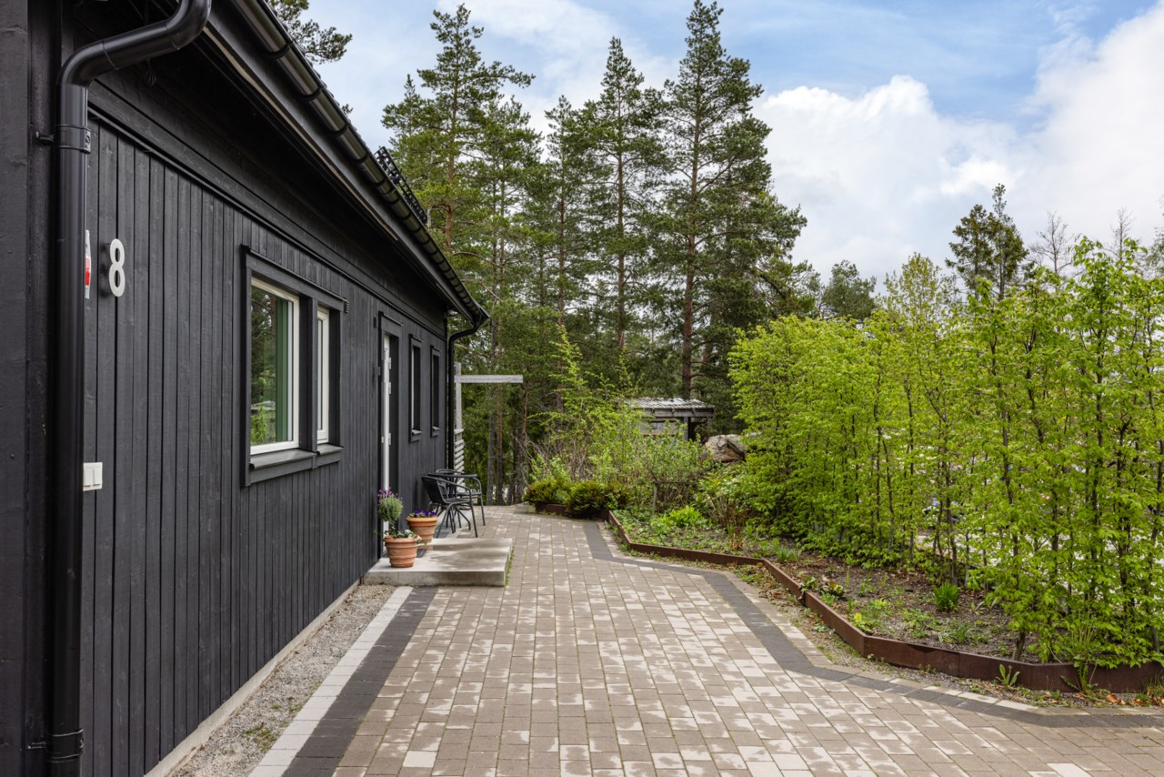Bergtomtavägen 8