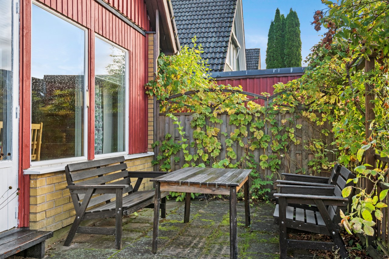 Körsbärsvägen 12