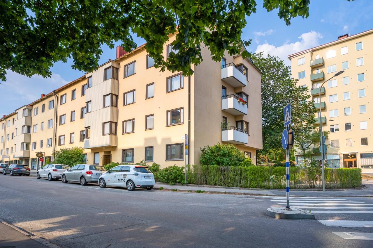 Burspråksvägen 2
