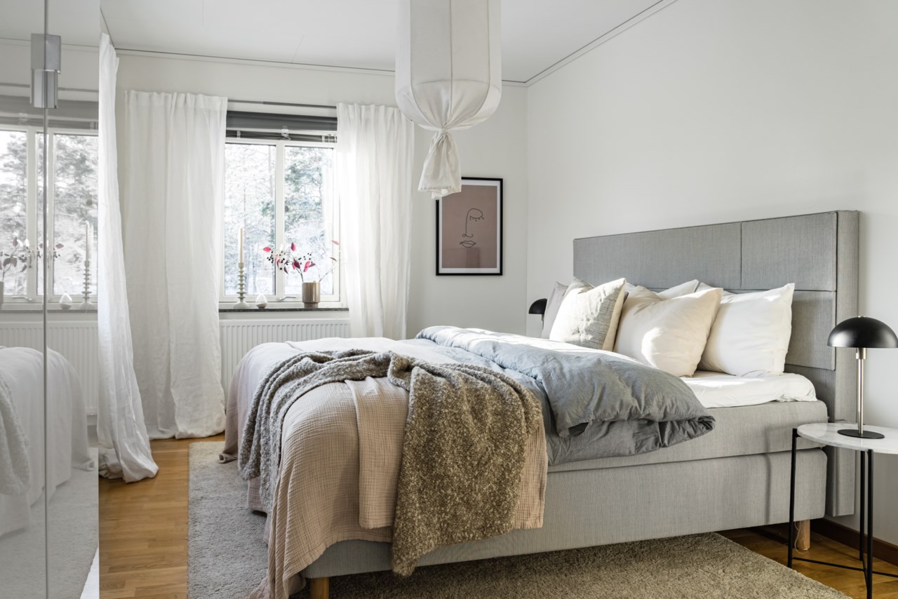Hällmarksvägen 42