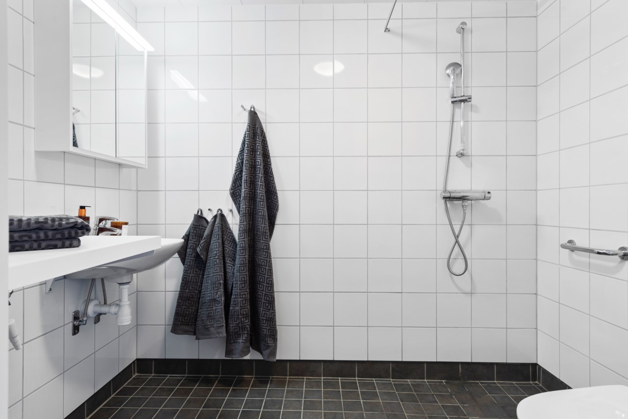 Valsta Gårdsväg 8