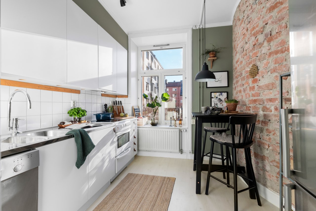 Vintergatan 15B, BV