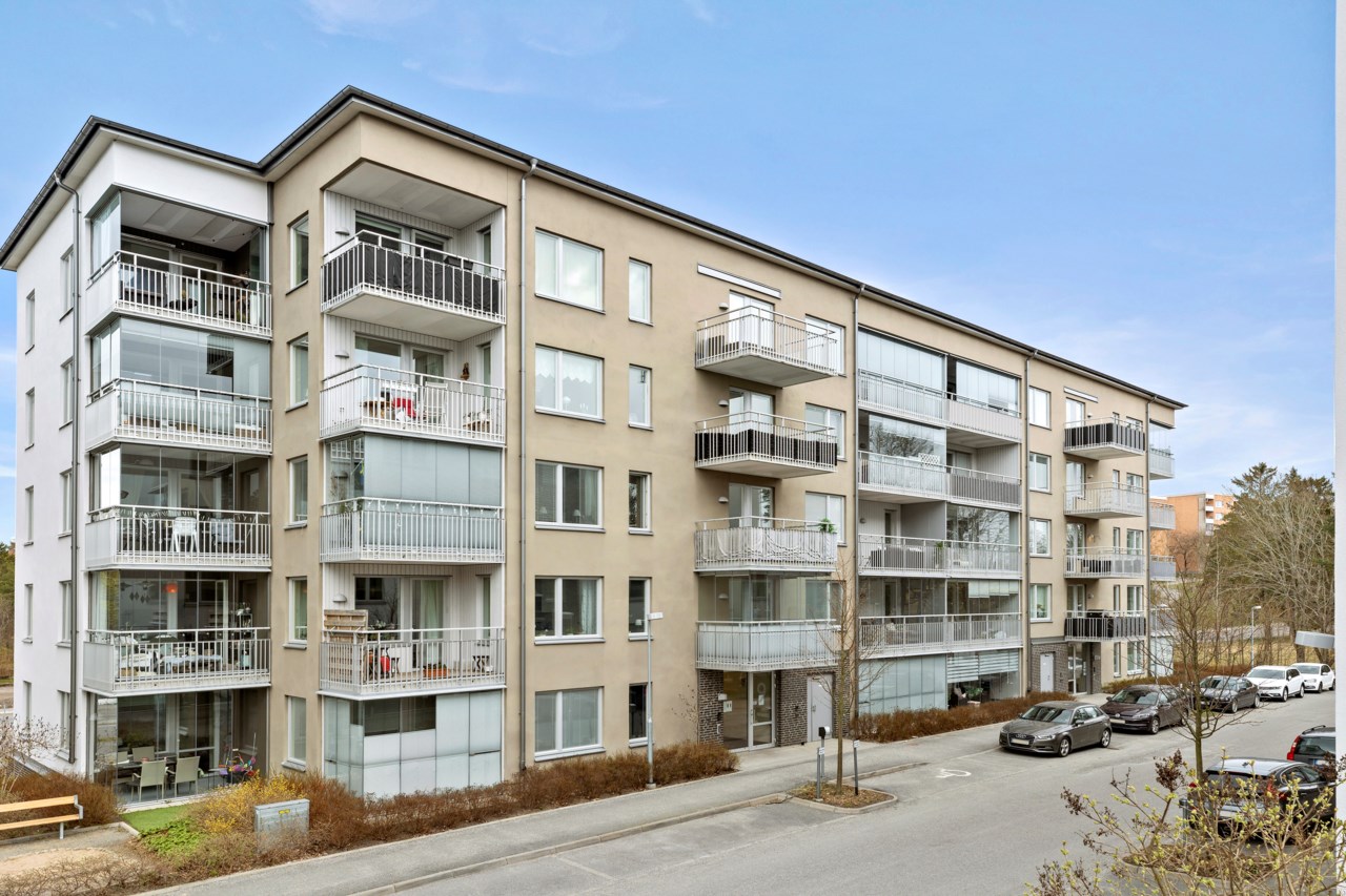 Barrskogsvägen 9