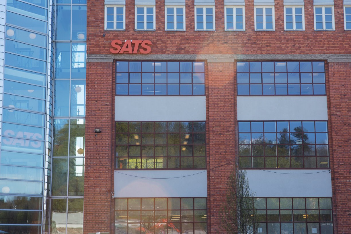 Träna på SATS - ett stenkast bort