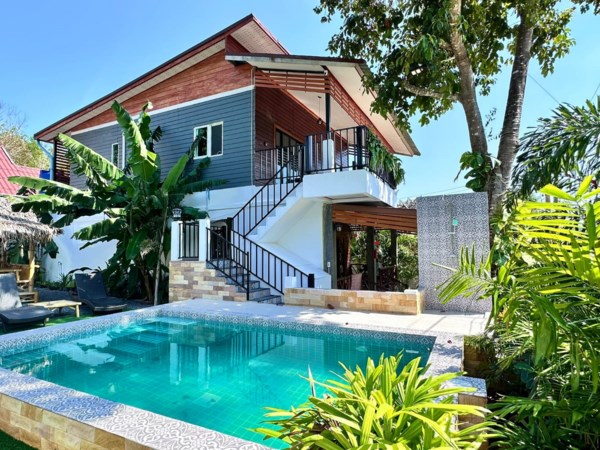 Safina pool Villa