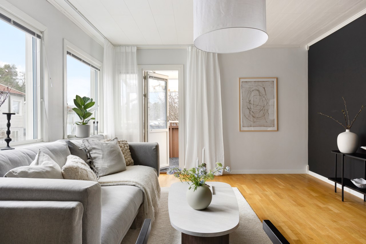 Vinbärsvägen 14