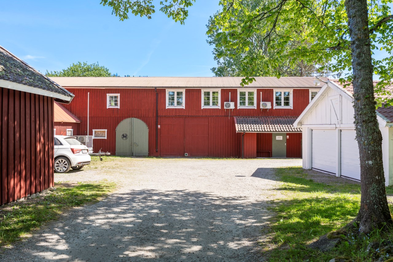 Hol Skäggården 248 och 256