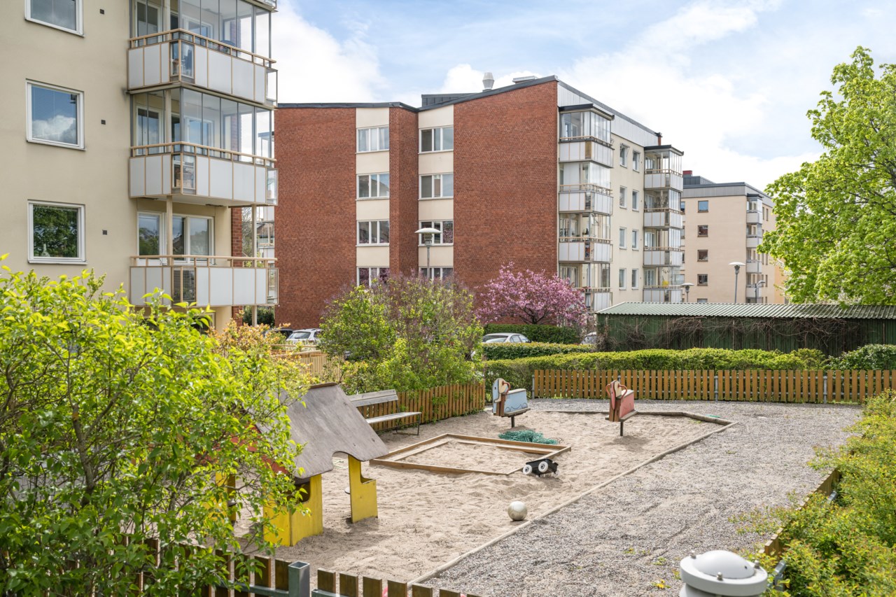 Albygatan 125