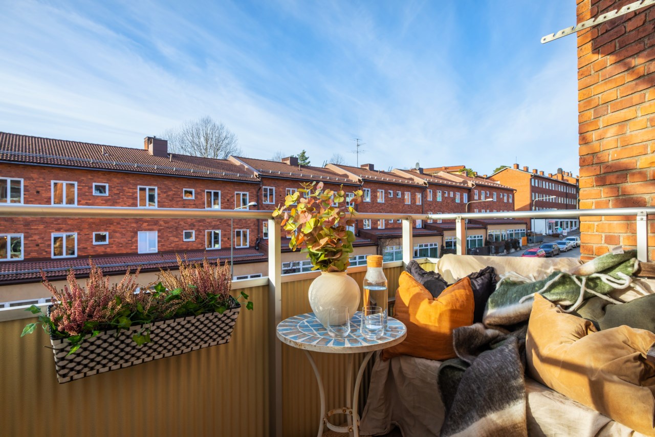 Sparbanksvägen 85, 2 tr