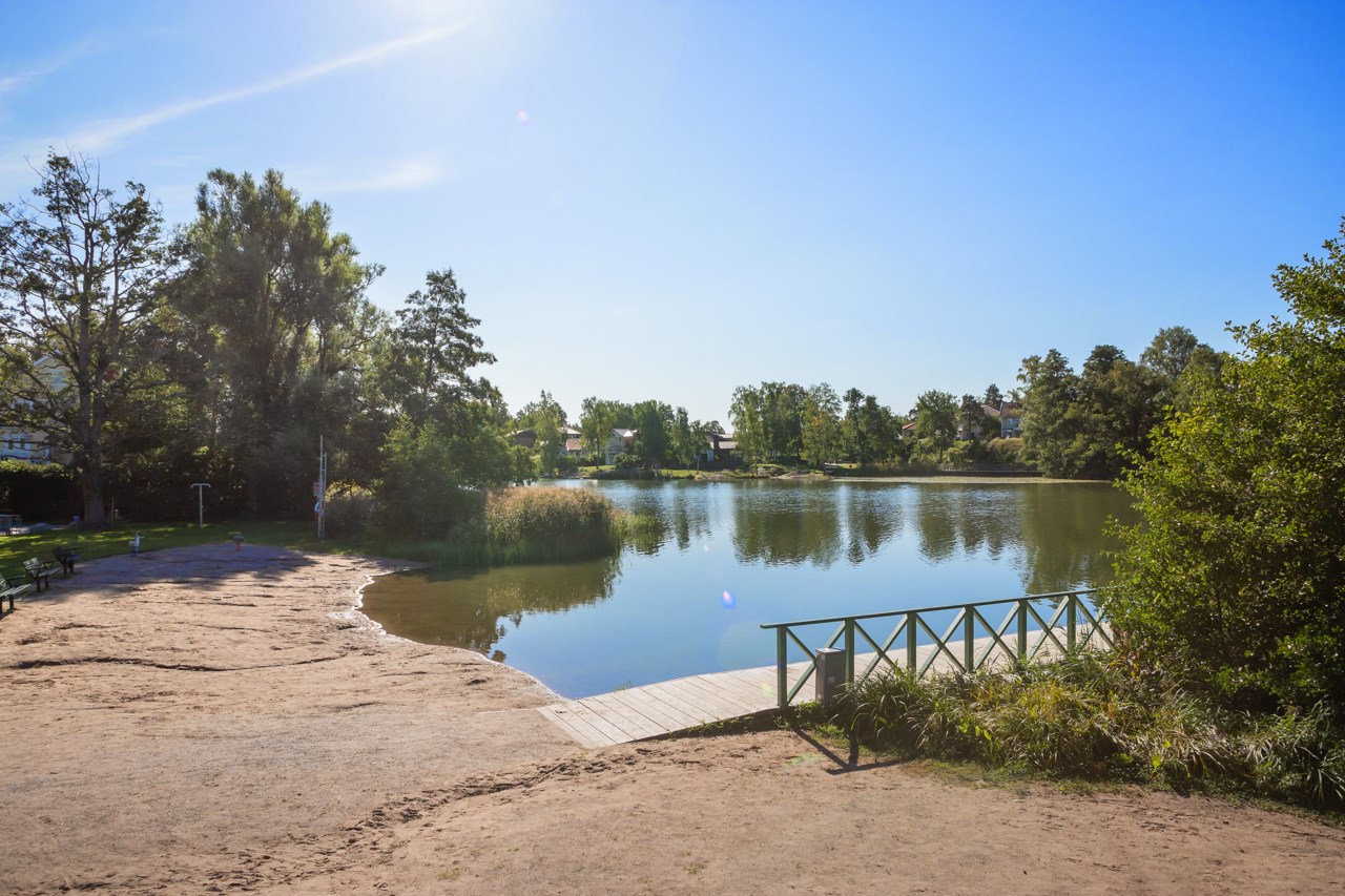Folkparksvägen 172