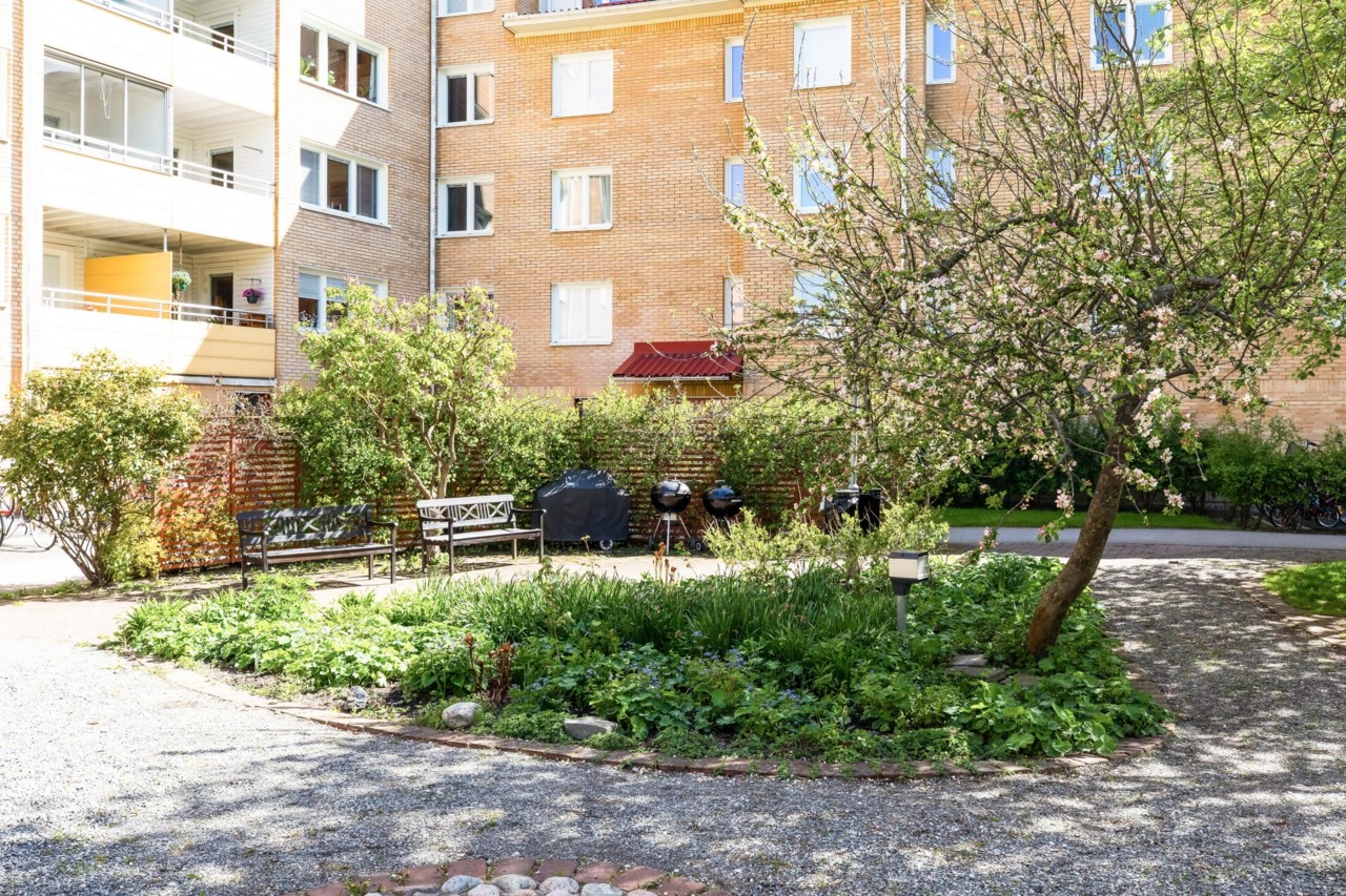 Regnstigen 12
