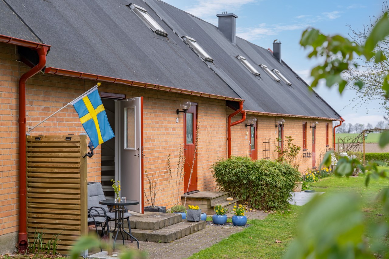 Trettongården 15