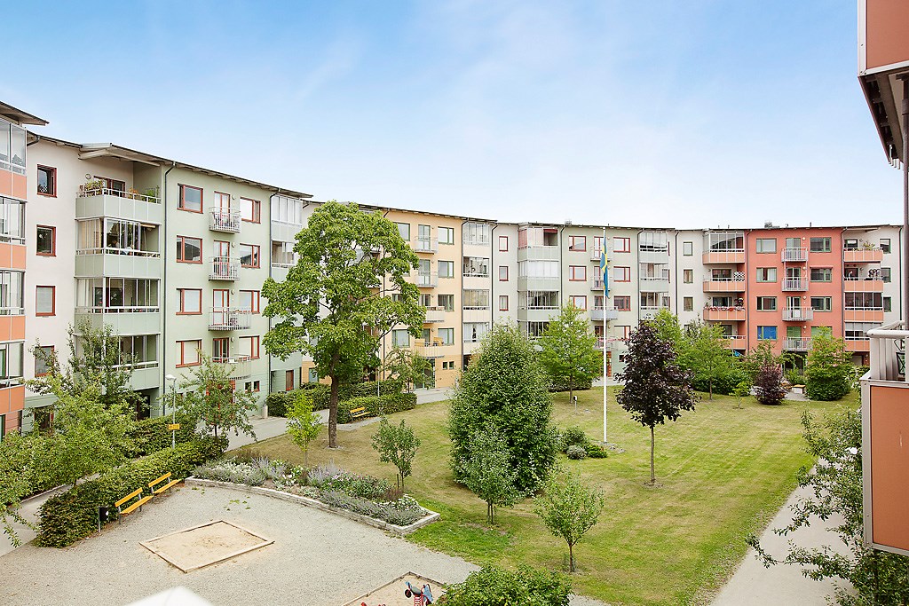 Rådstuguvägen 8