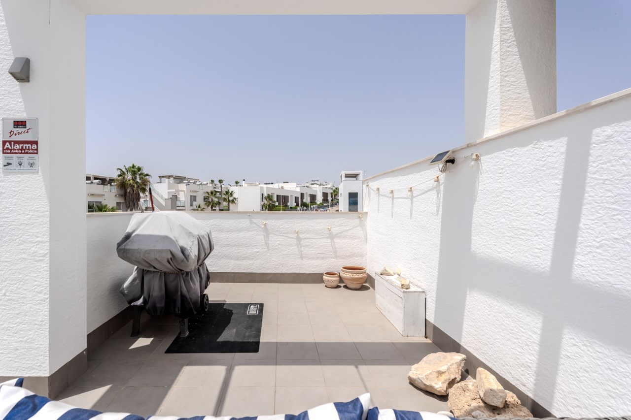 Oasis Beach IX