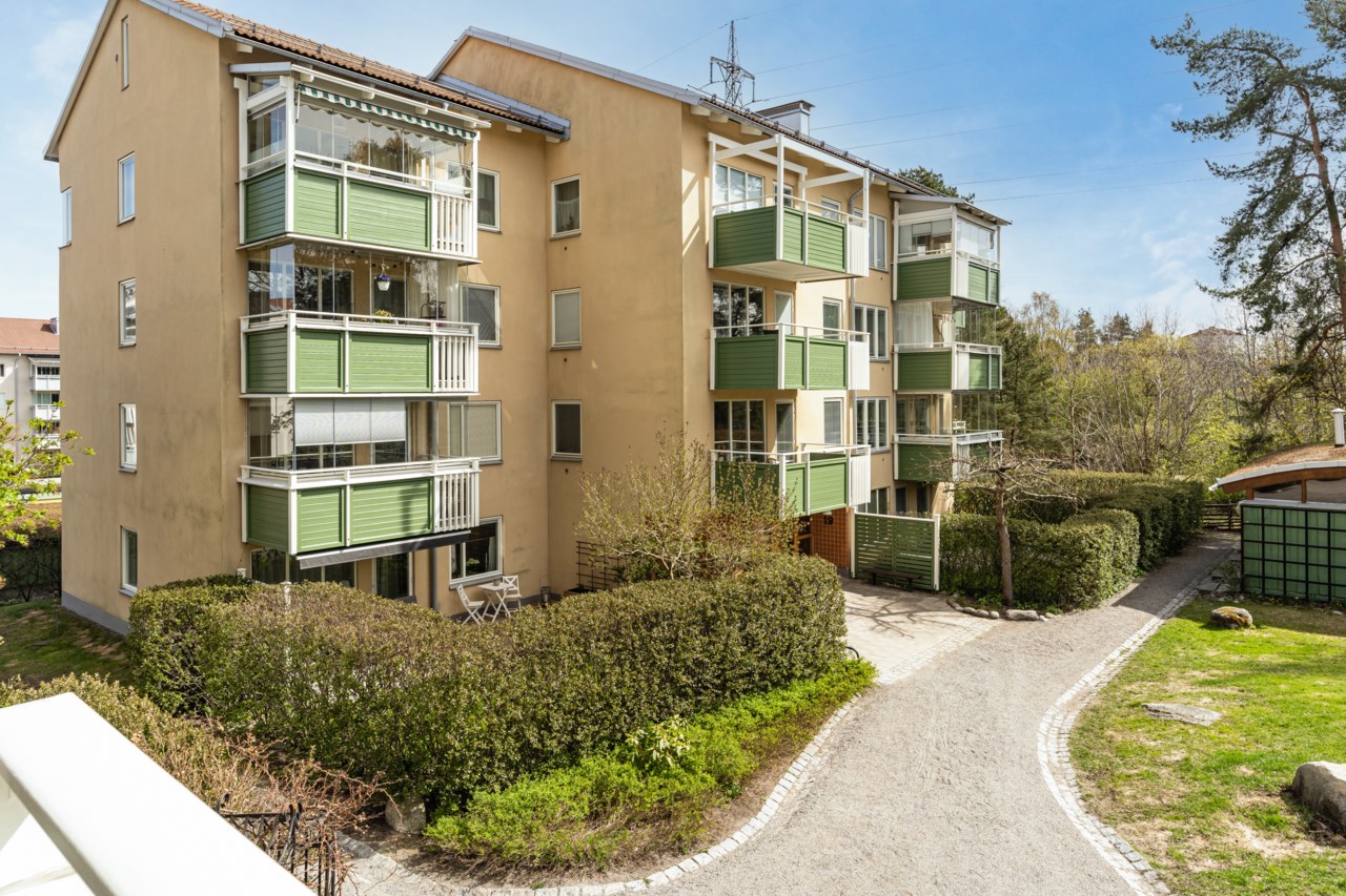 Majrovägen 21