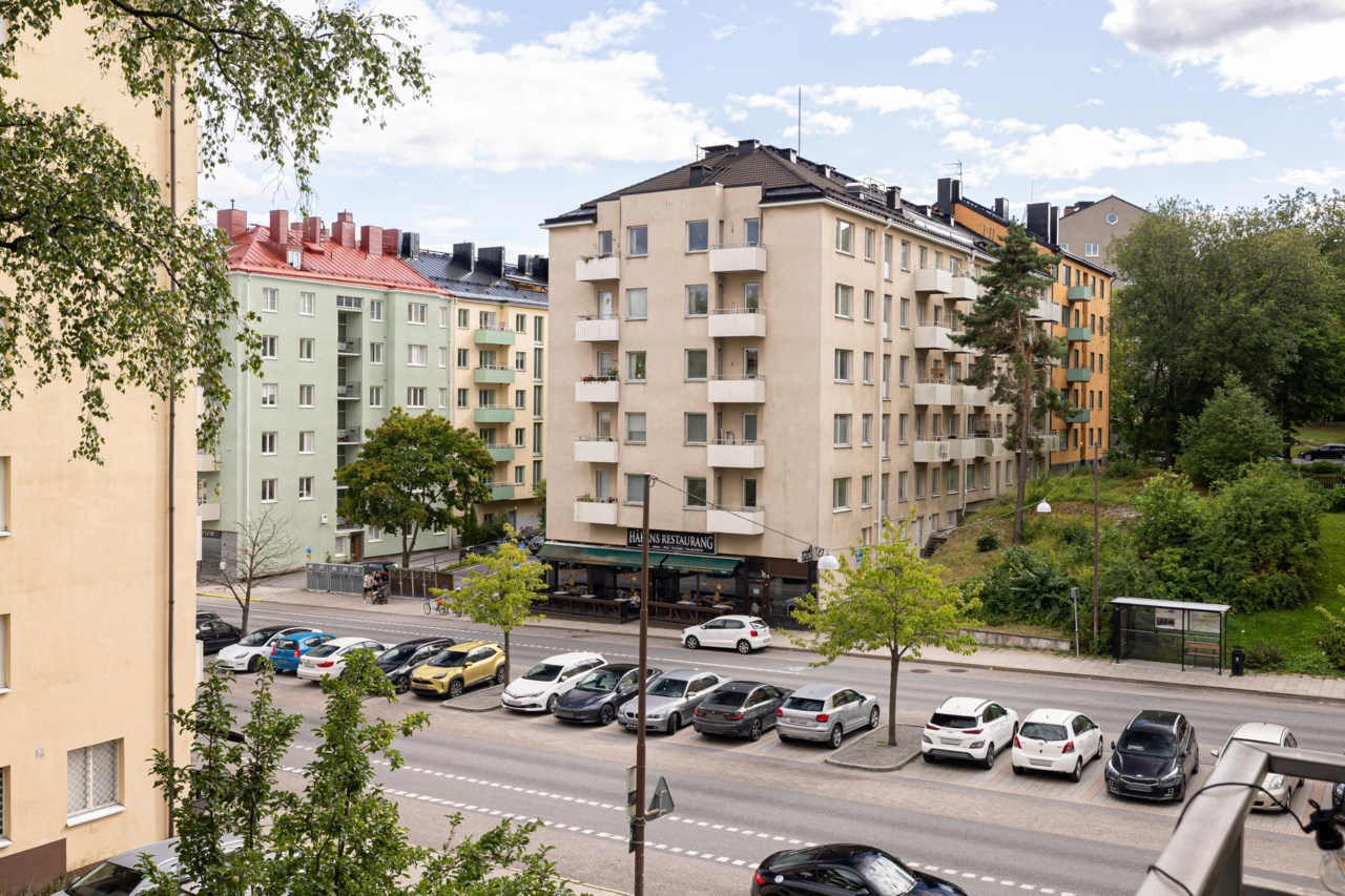 Uppfartsvägen 8