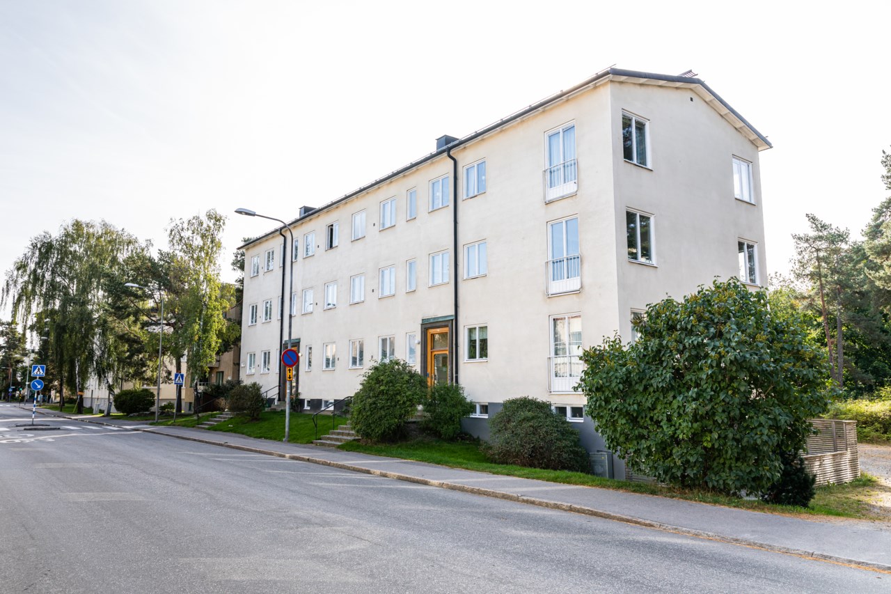Finn Malmgrens väg 18