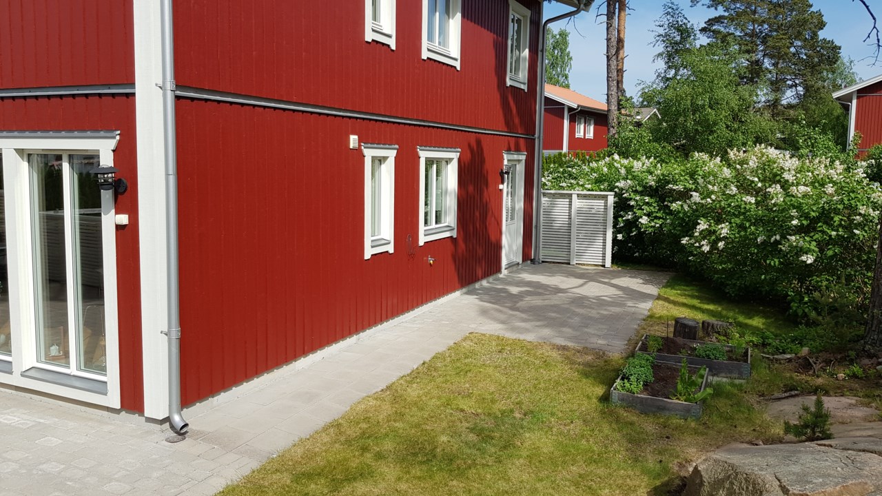 Hällmarksvägen 42
