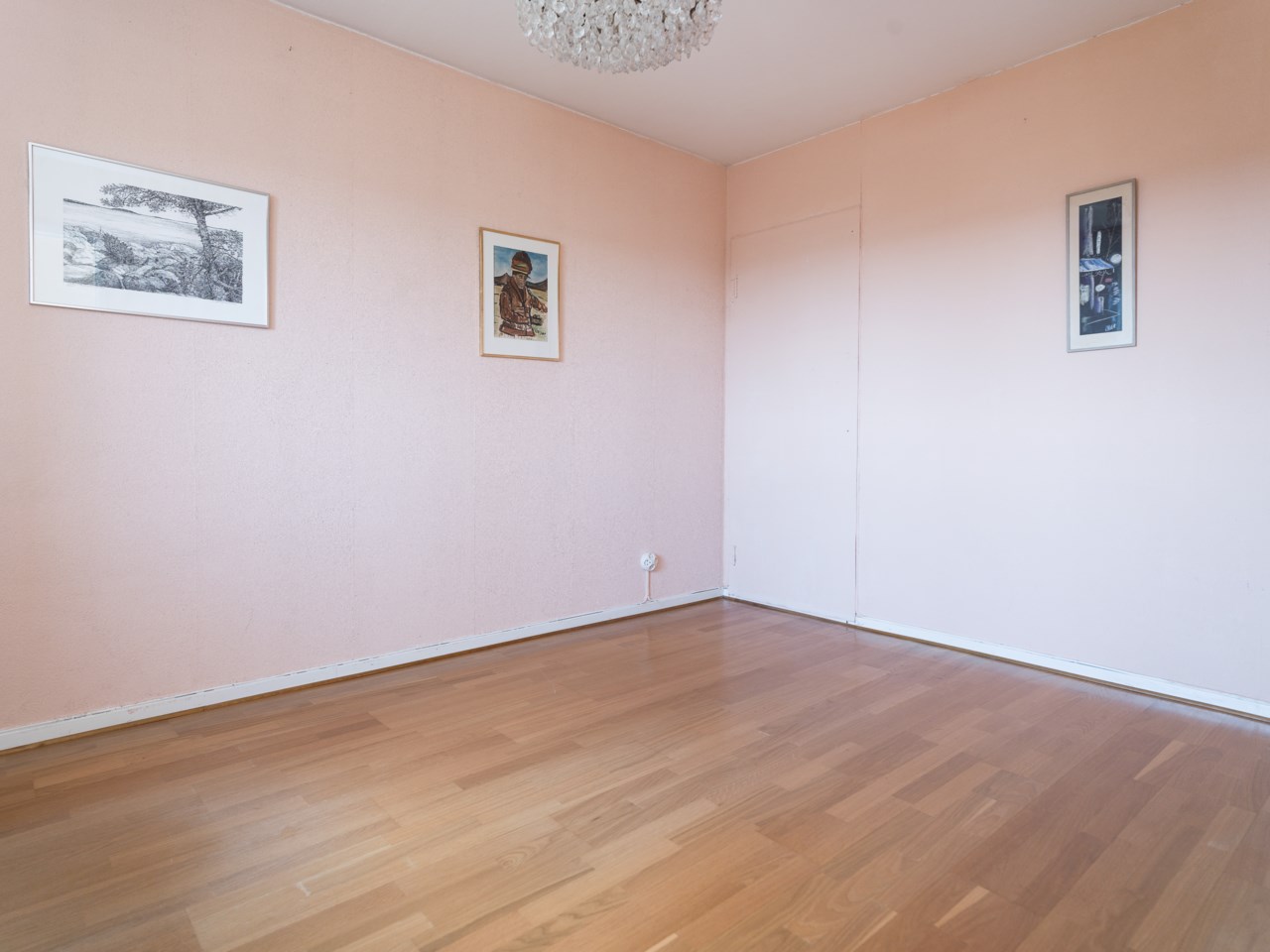 Mirabellbacken 5, 5 tr