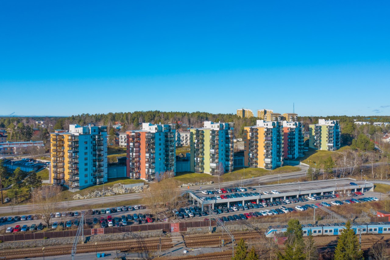 Tallrisvägen 8