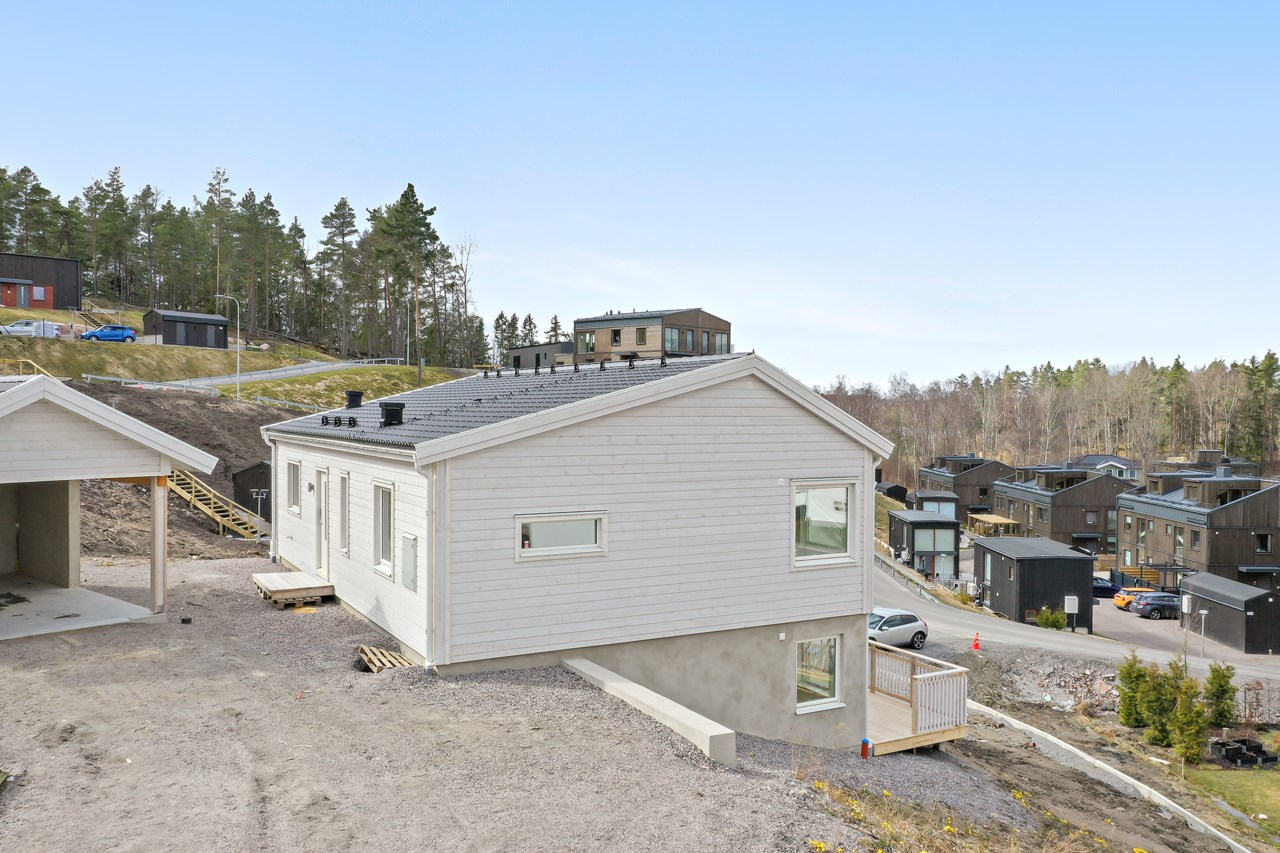 Skvadronvägen 46