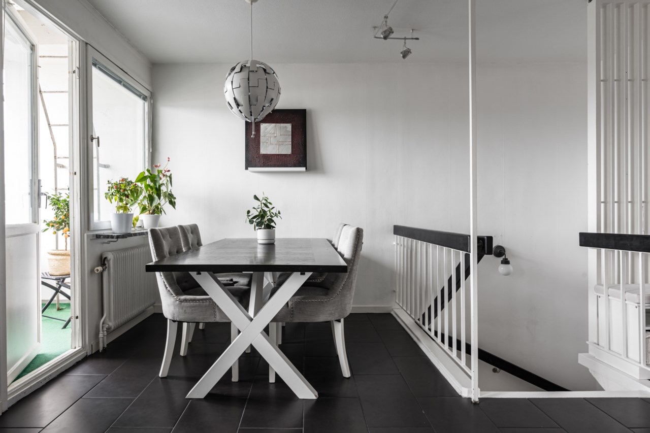 Tumba Torg 107, 5tr