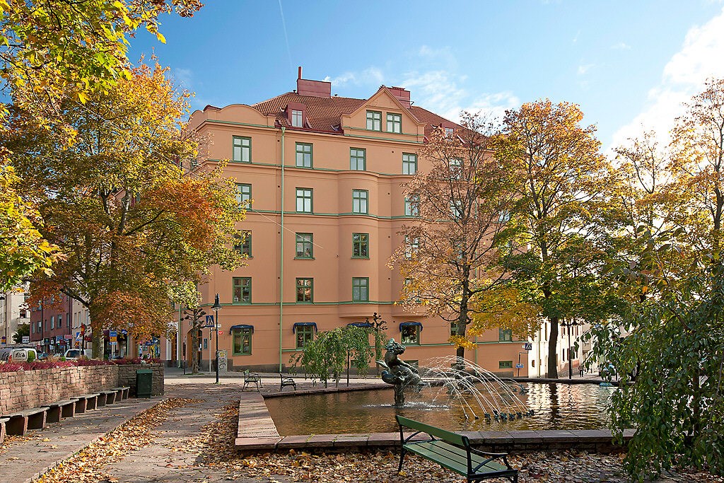 Råsundavägen 100