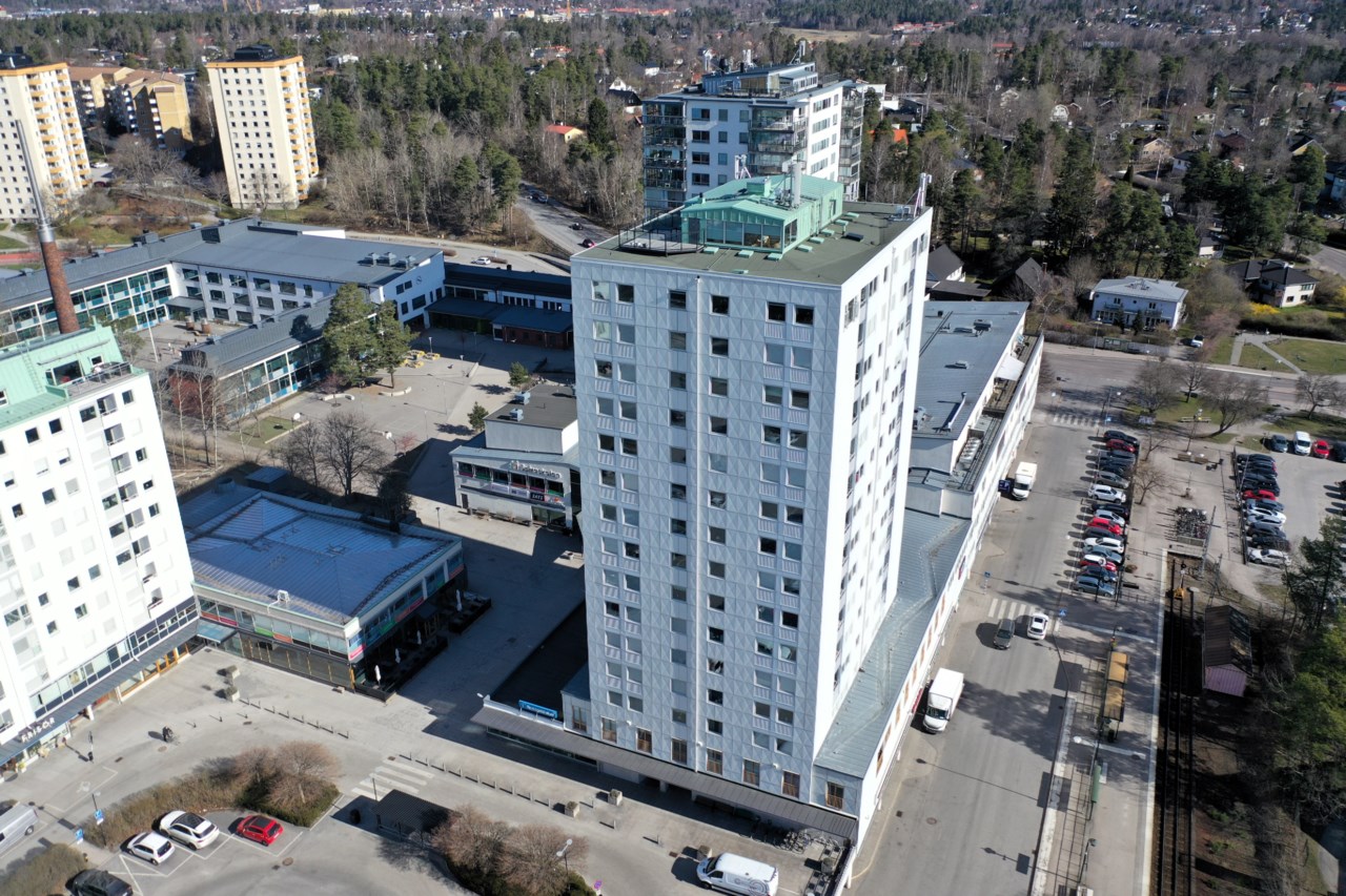 Eskadervägen 8