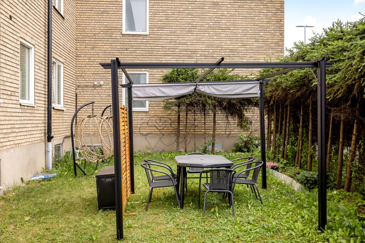 Glasmålarvägen 8