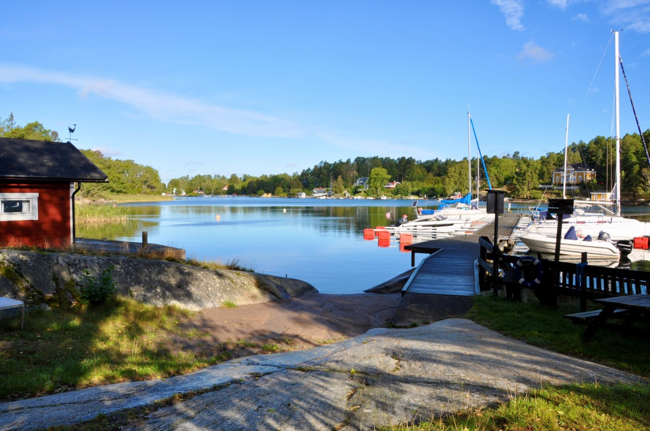 Karlshillsvägen 1