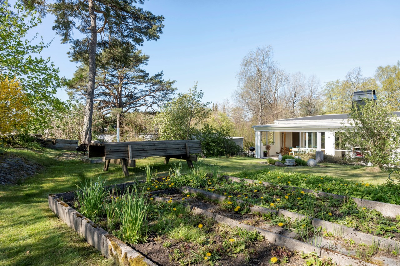 Djupedalsvägen 42